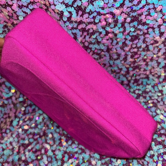 Pink Valentino Garavani Clutch - Picture 3 of 12